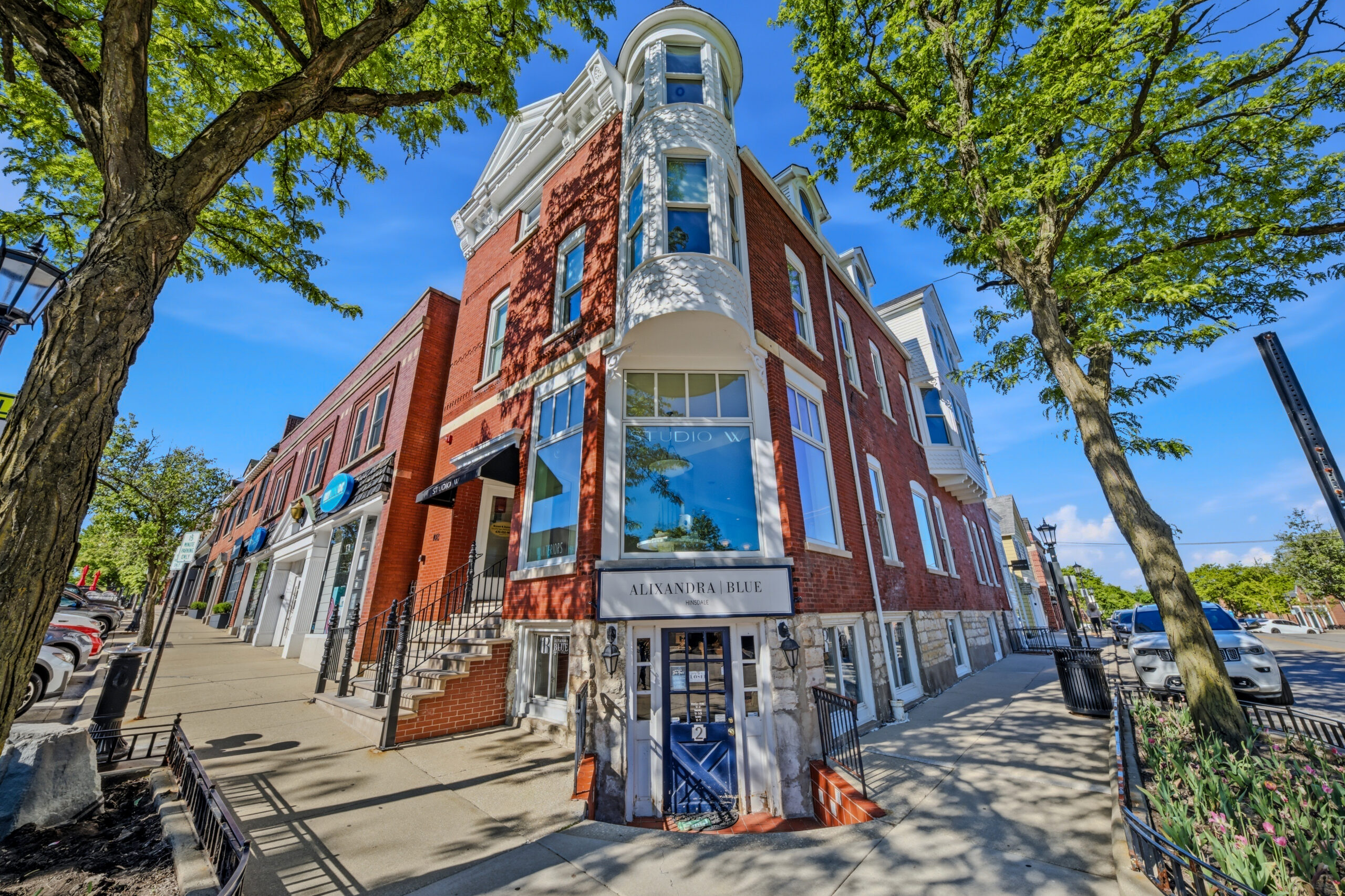 102 S. Washington, Hinsdale, IL 60521