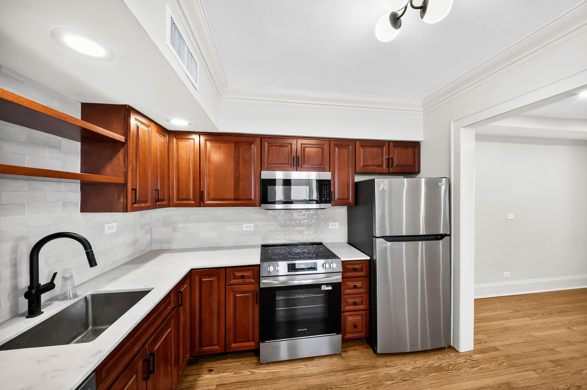 19 E. First Street, Hinsdale, IL 60521 Suite C