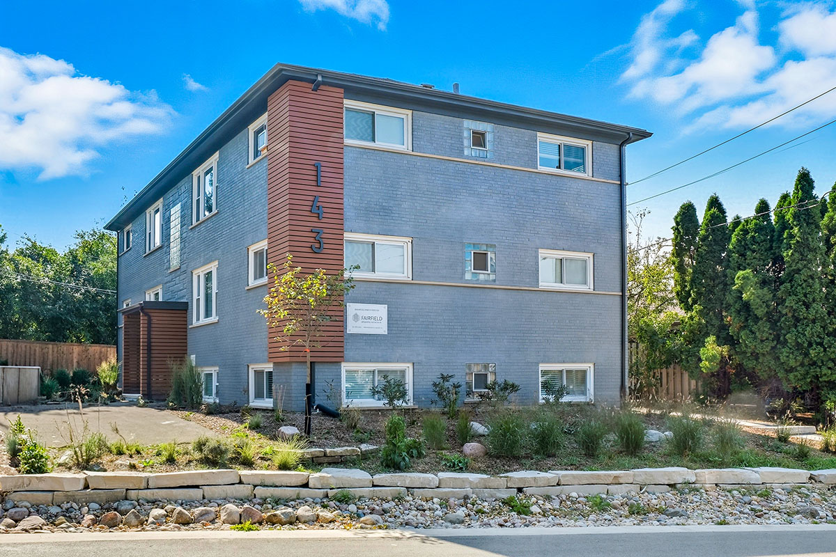 Featured image for “143 Ann Street, Clarendon Hills 60514”